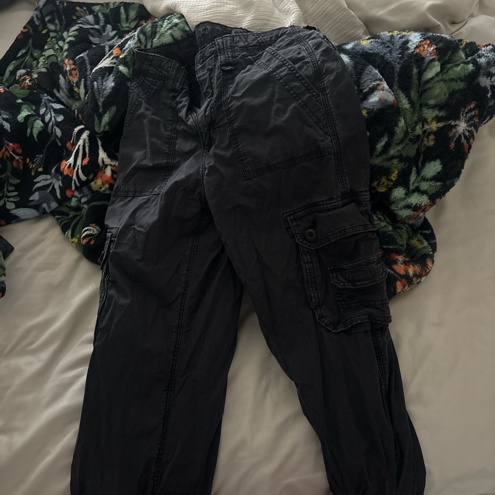 American Eagle Outfitters Black Cargo Pants